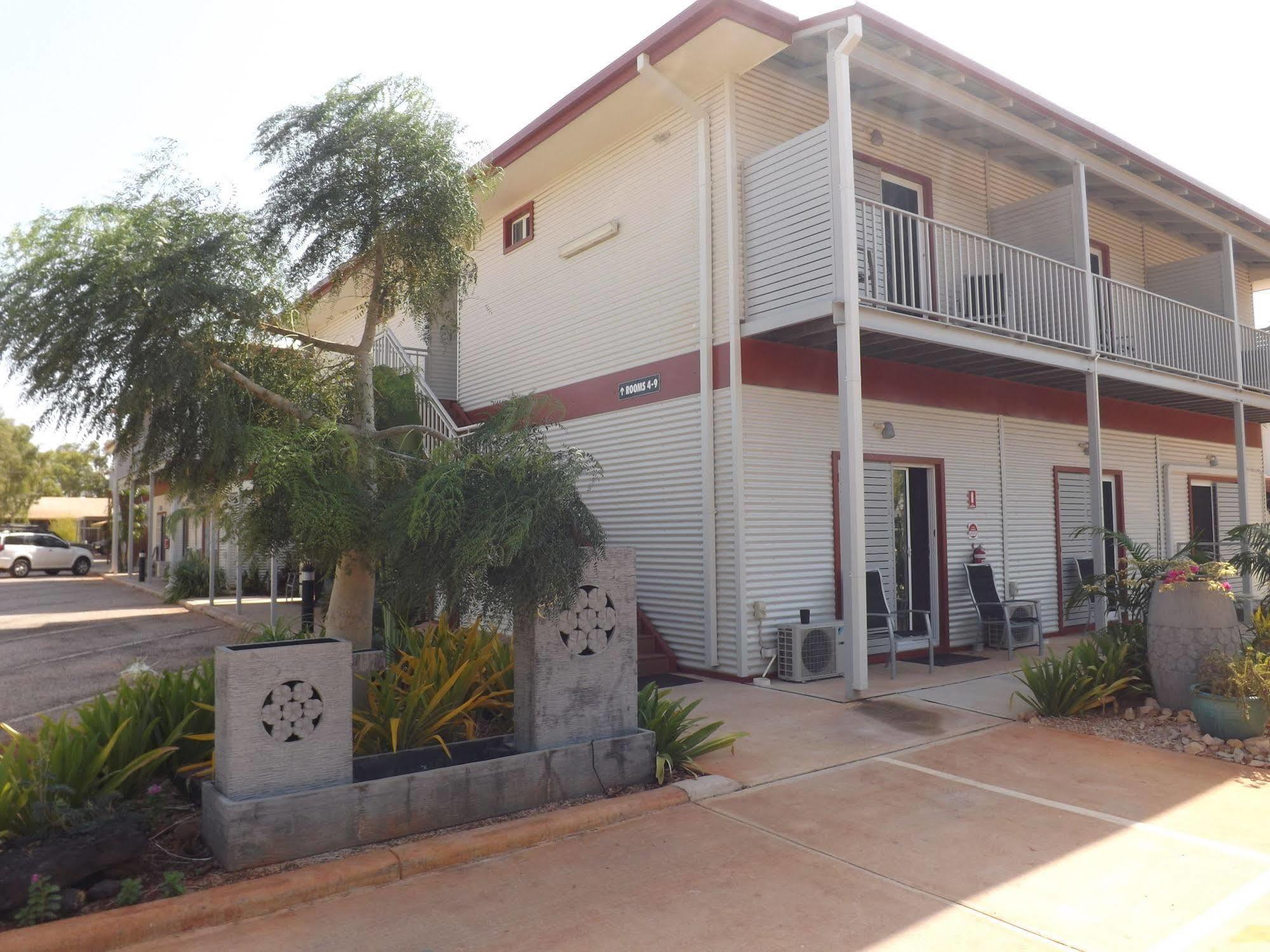 Derby Lodge Motel Exteriör bild
